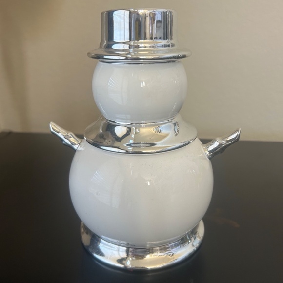 Slatkin & Co. 2008 Evergreen Snowman Candle. NWT - Picture 2 of 9